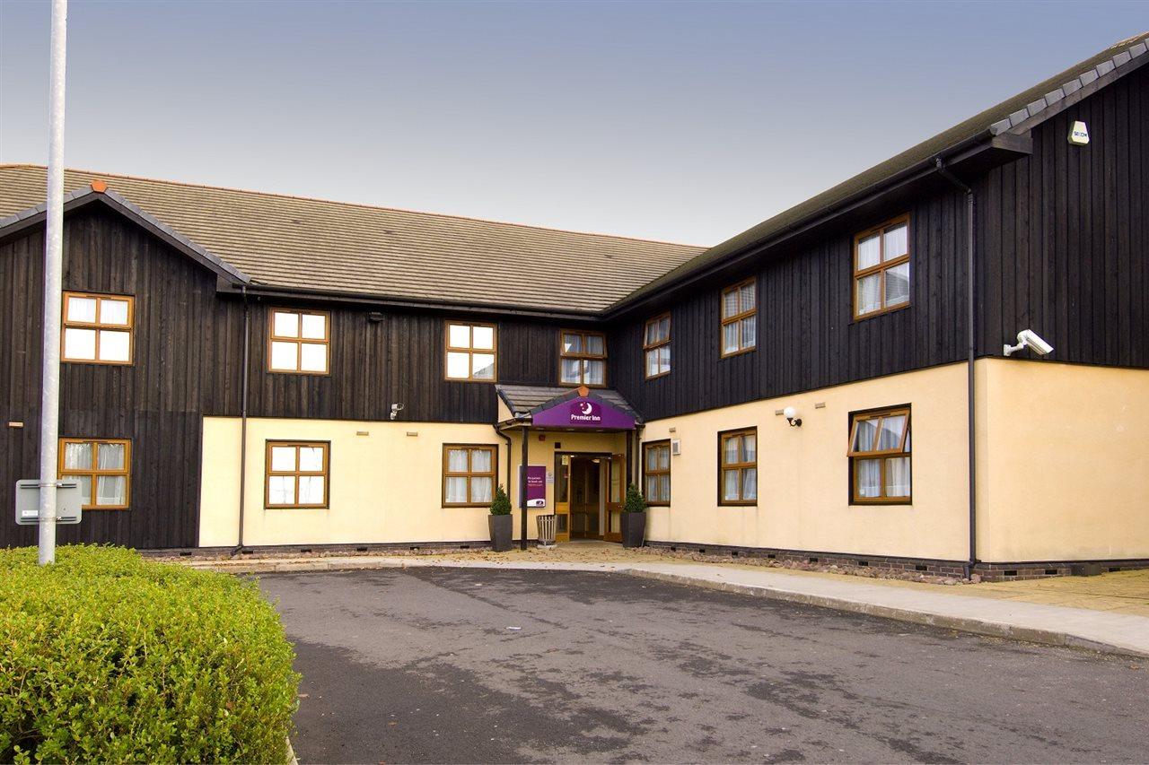 Premier Inn Bolton West Exterior photo