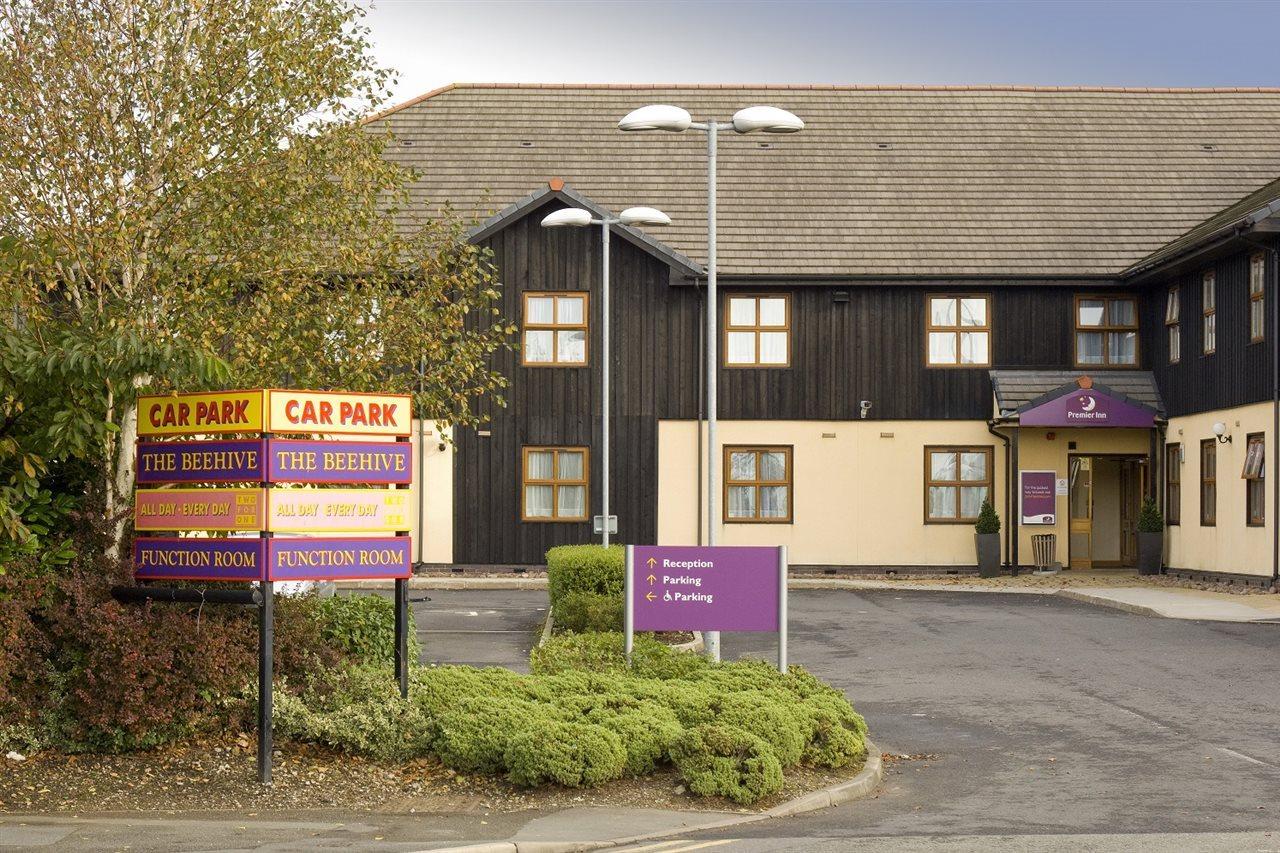 Premier Inn Bolton West Exterior photo