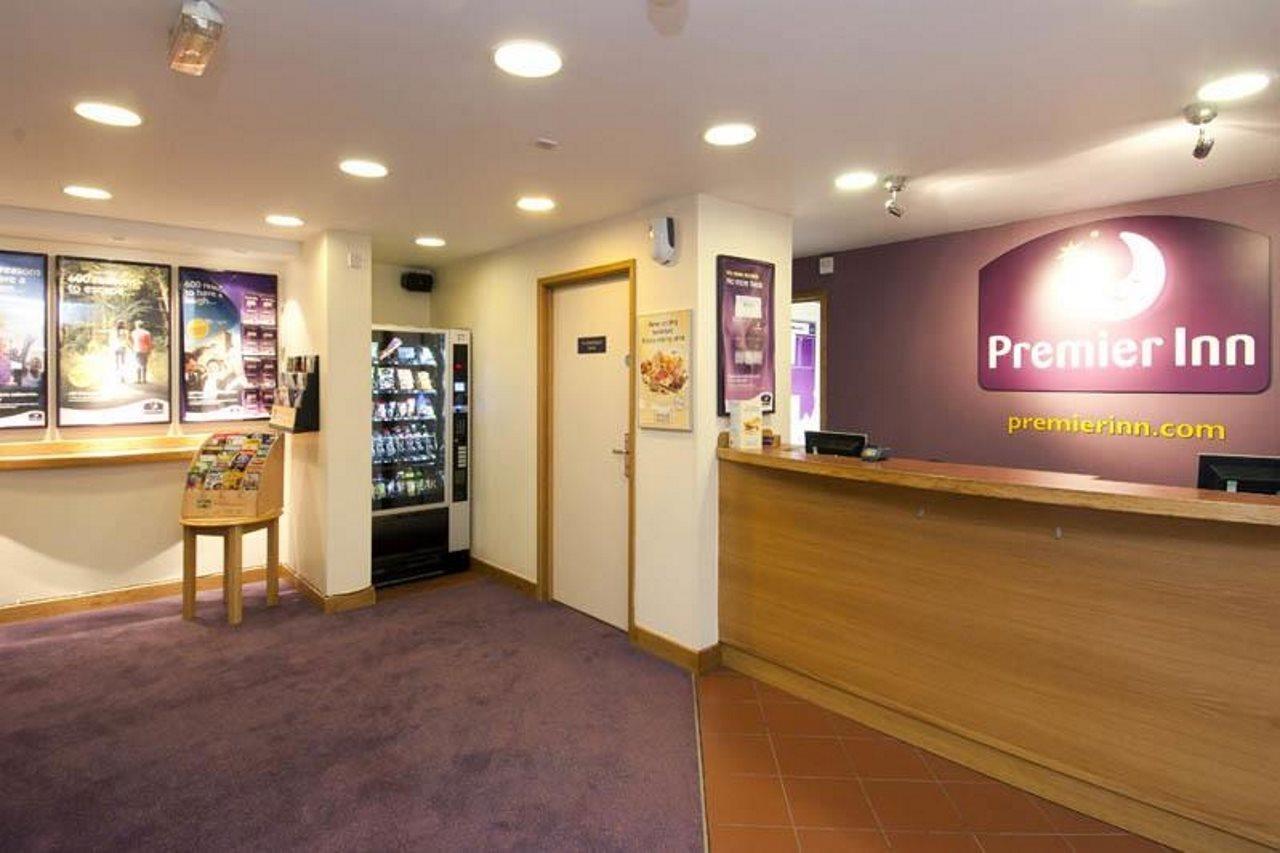 Premier Inn Bolton West Exterior photo