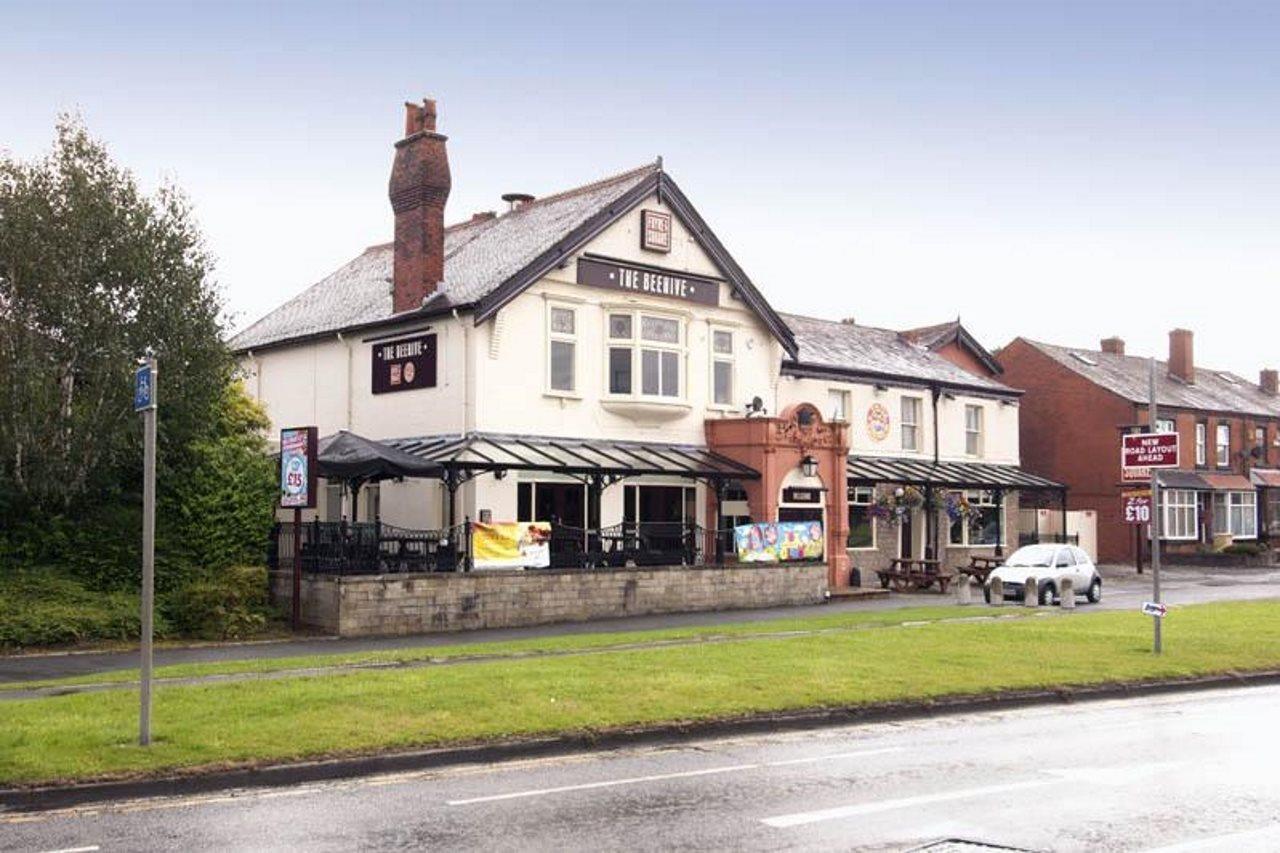 Premier Inn Bolton West Exterior photo